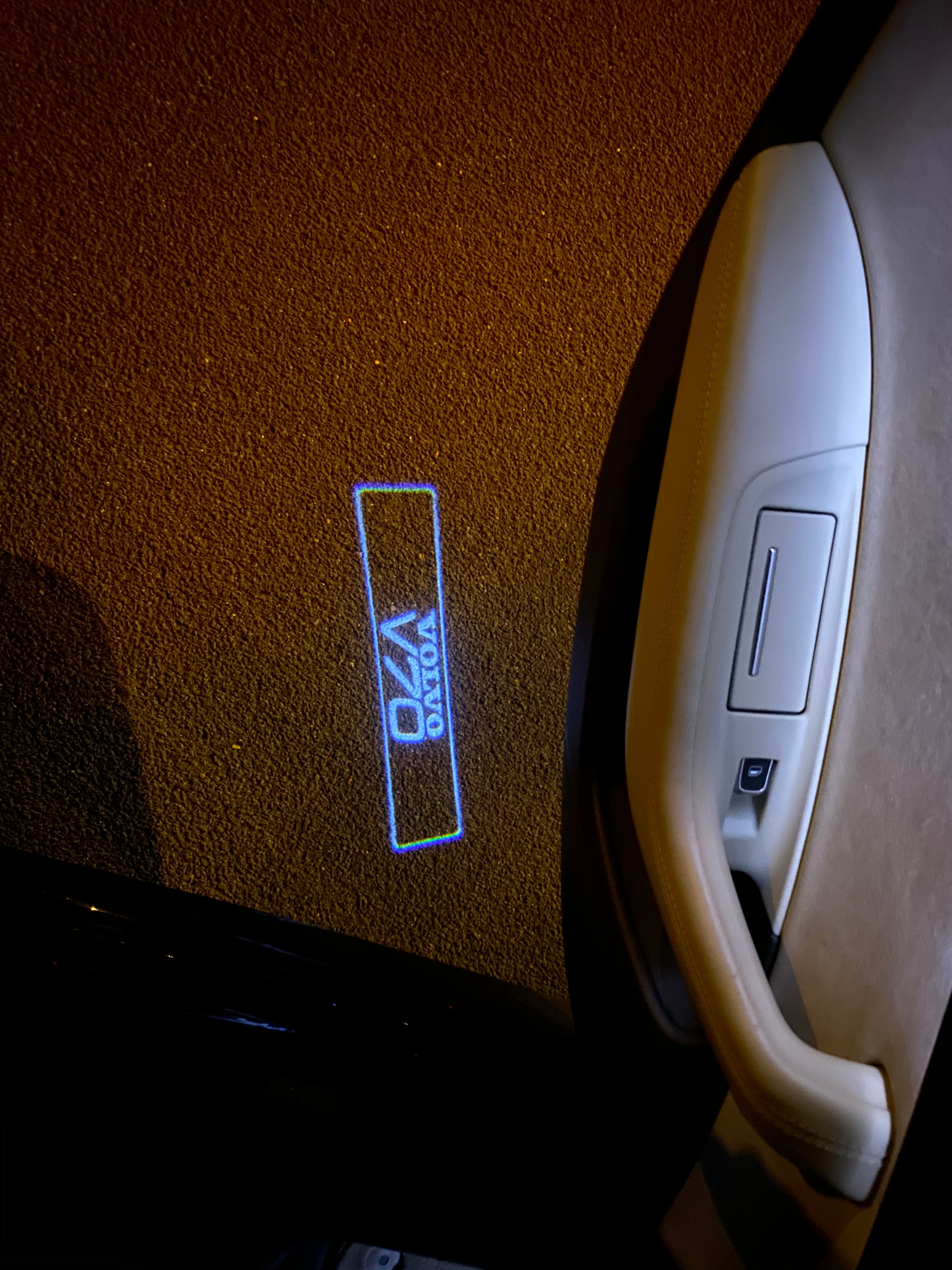 V 70 LOGO PROJECRTR LIGHTS Nr.38 (Menge 1 = 2 Logo Film / 2 Türlichter)