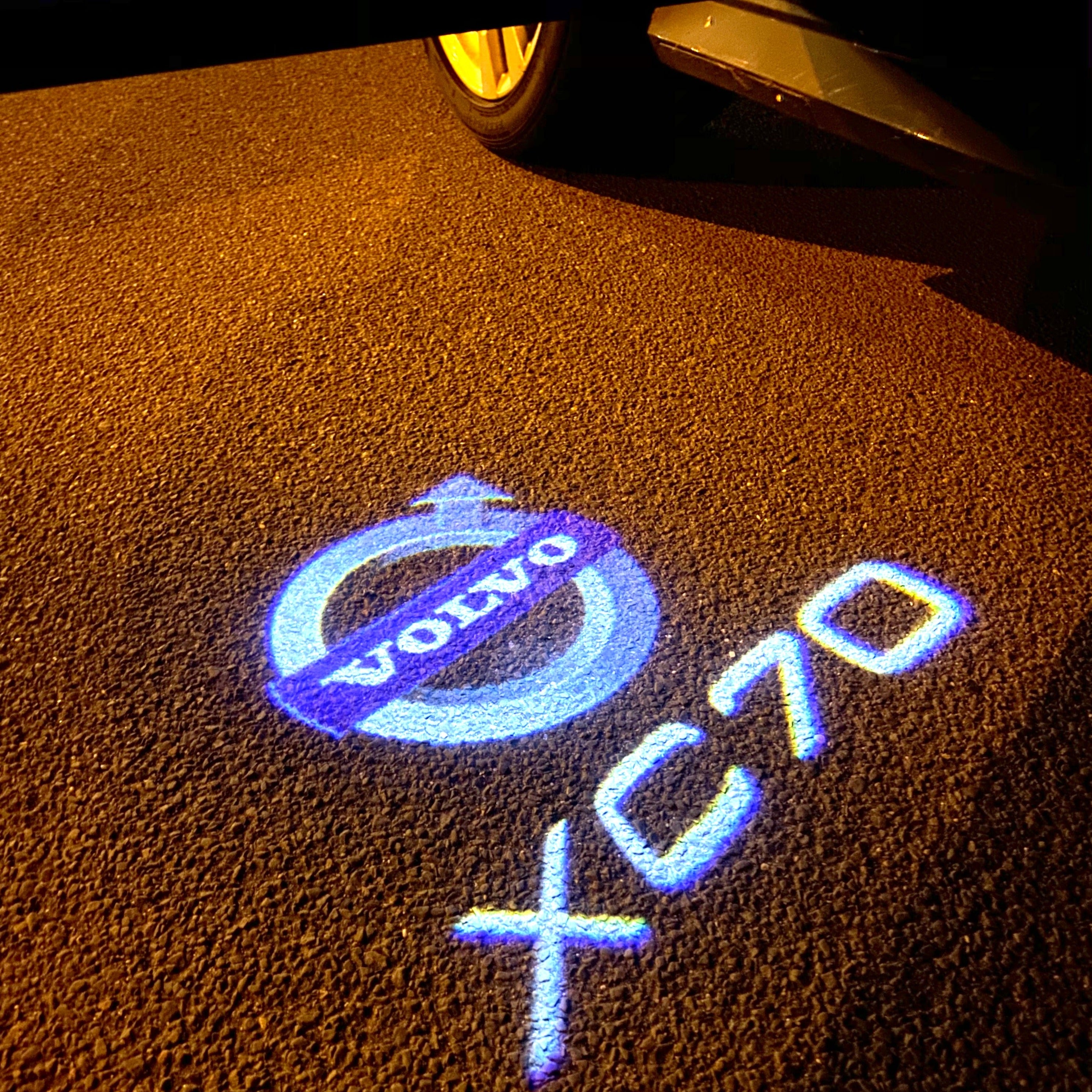 XC70 LOGO PROJECROTR أضواء Nr.18 (كمية 1 = 2 شعار فيلم / 2 أضواء الباب)