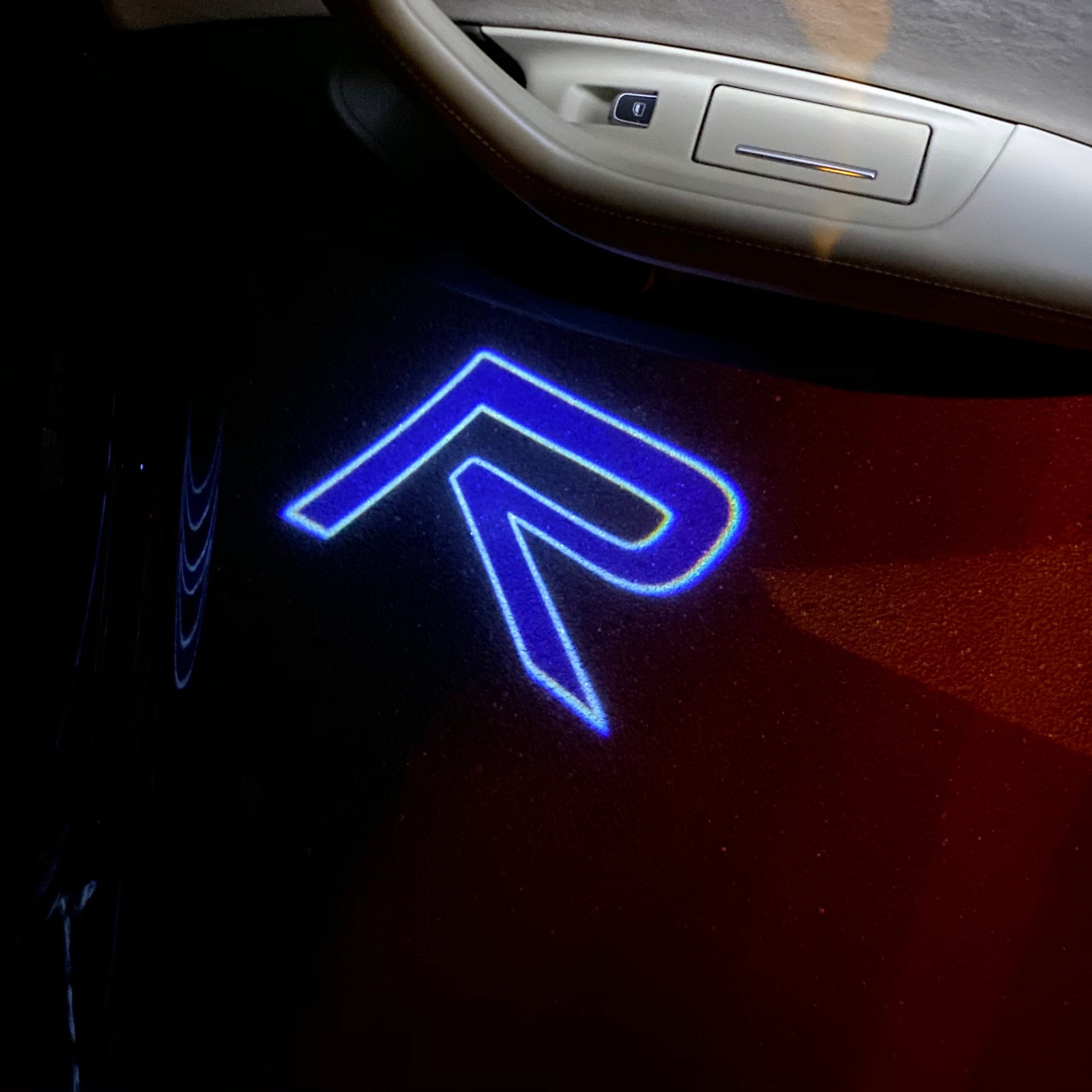 Volvo LOGO PROJECROTR LIGHTS Nr.134 (Menge 1 = 2 Logo Film / 2 Türleuchten)