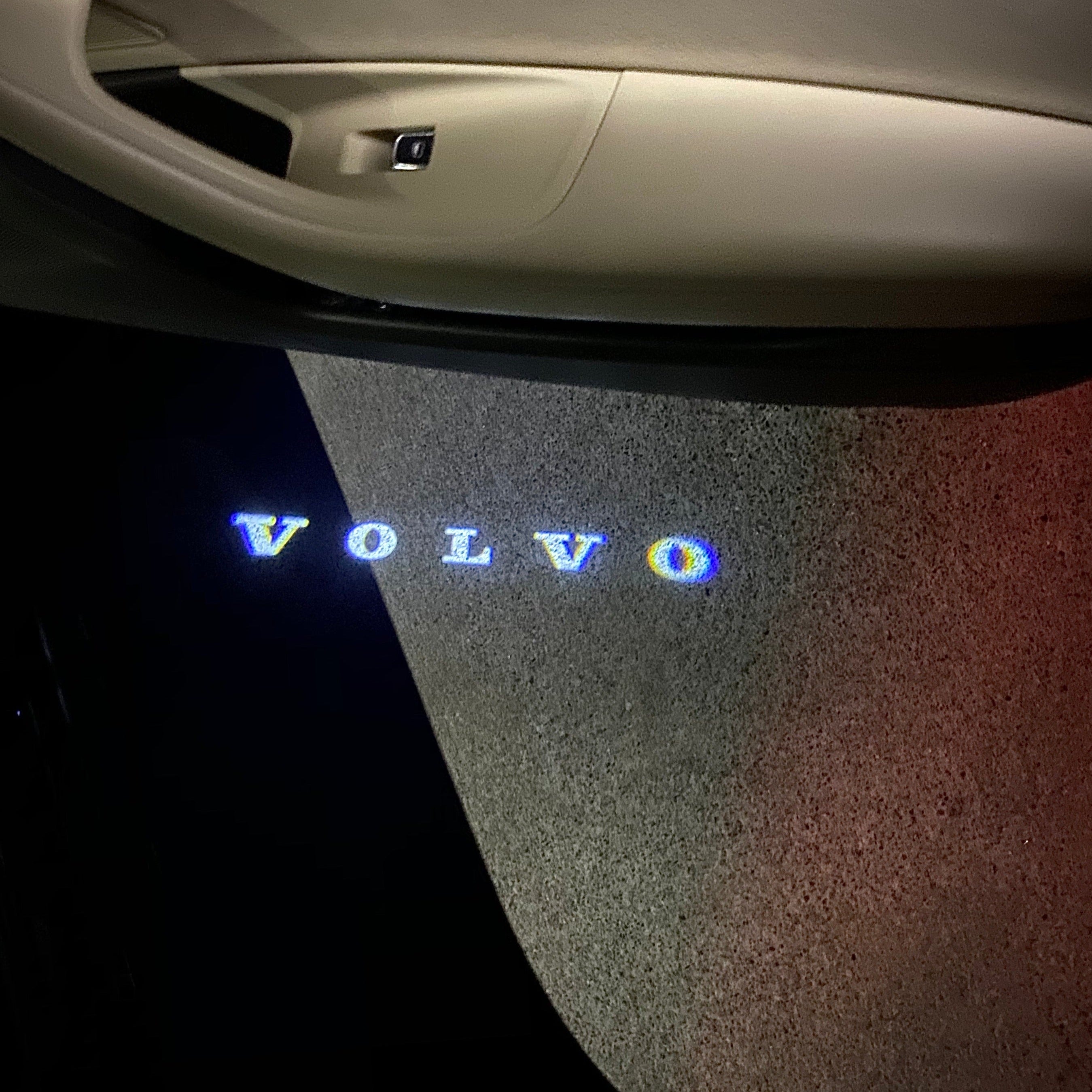 Volvo LOGO PROJECROTR LIGHTS Nr.40 (Menge 1 = 2 Logo Film / 2 Türleuchten)