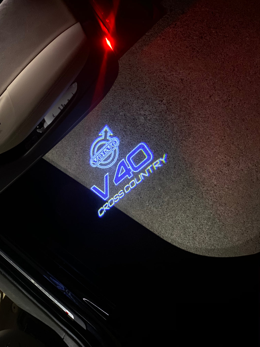 Volvo LOGO PROJECROTR LIGHTS Nr.101 (cantidad 1 = 2 logo película / 2 luces de puerta)