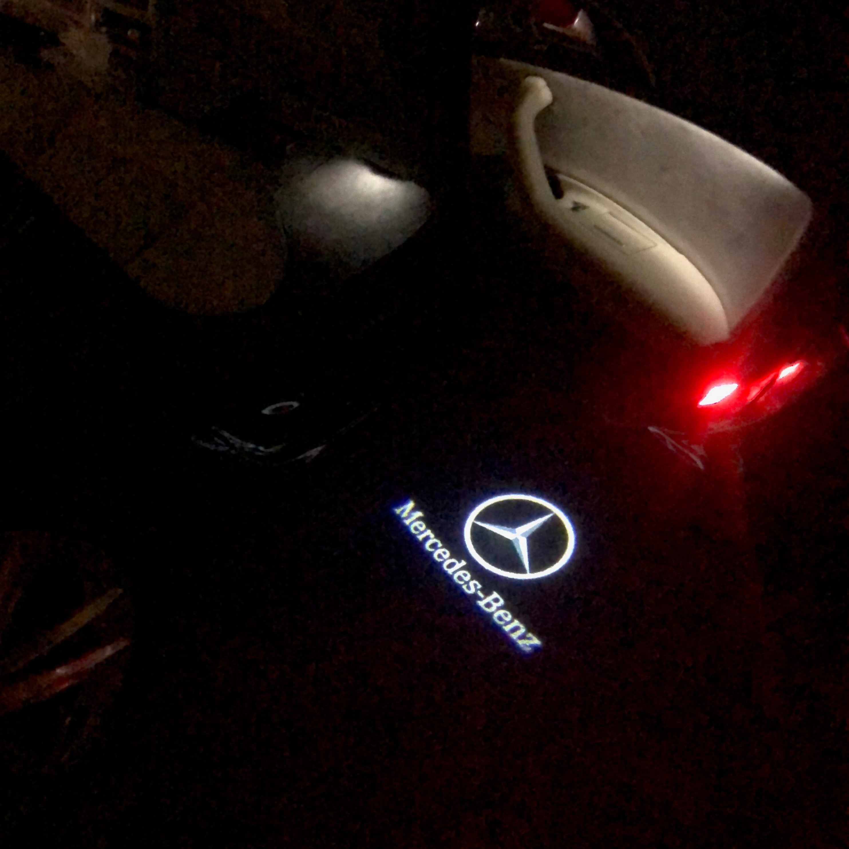 LUCI PROIETTORI LOGO MERCEDES BENZ Nr.03 (quantità 1 = 1 set / 2 luci porta)