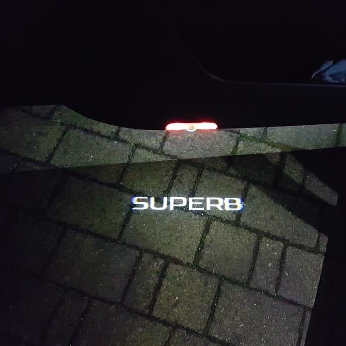 رحلات SKODA LOGO LGOTOT Lrits Nr.94 (الكمية 1 = 2 Logo Film / 2 ooP lights)