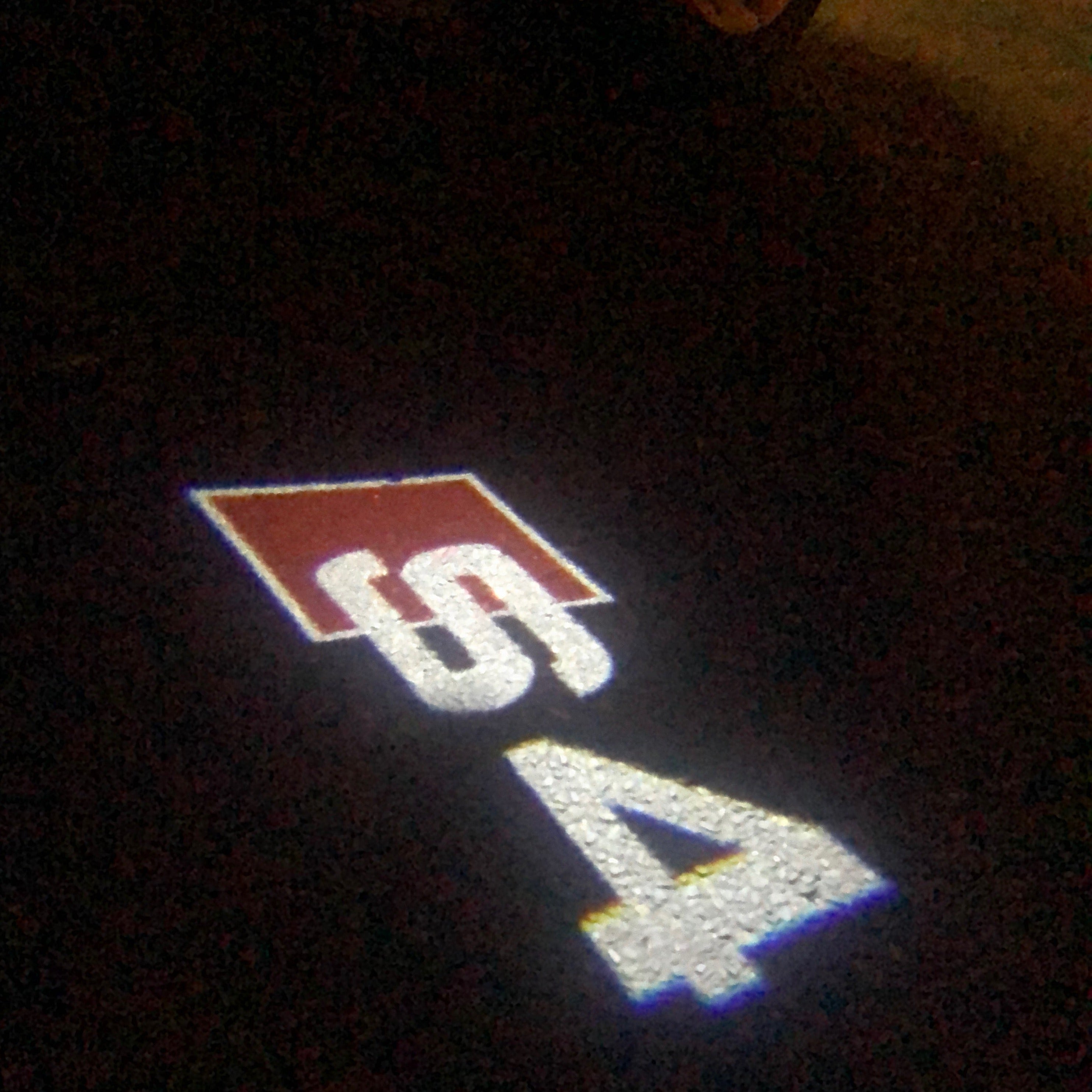 AUDI LOGO PROJECTOT LIGHTS Nr.25 (الكمية 1 = 2 Logo Films /2 أضواء الباب)