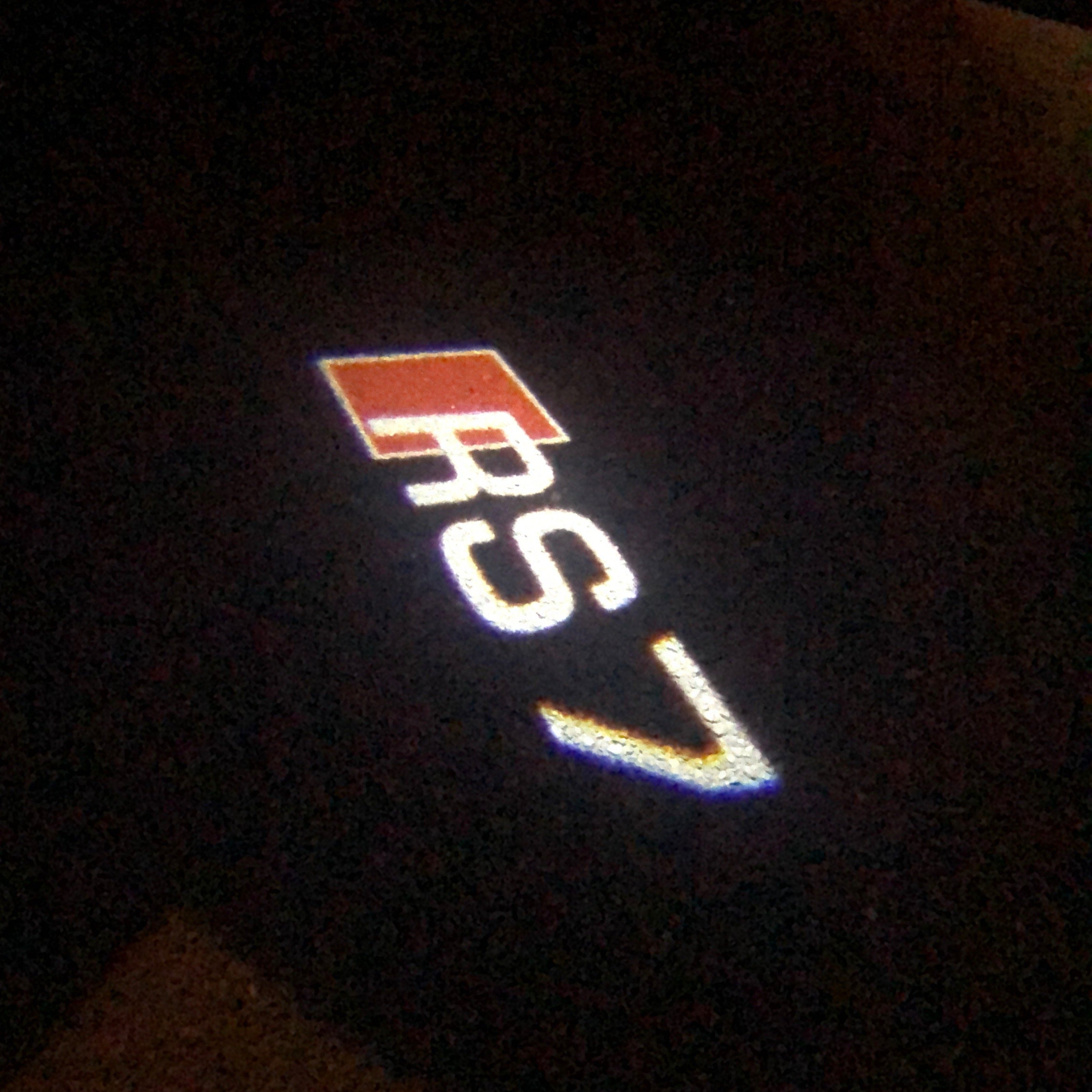 AUDI LOGO PROJECTOT LIGHTS Nr.56 (الكمية 1 = 2 Logo Films /2 أضواء الباب)