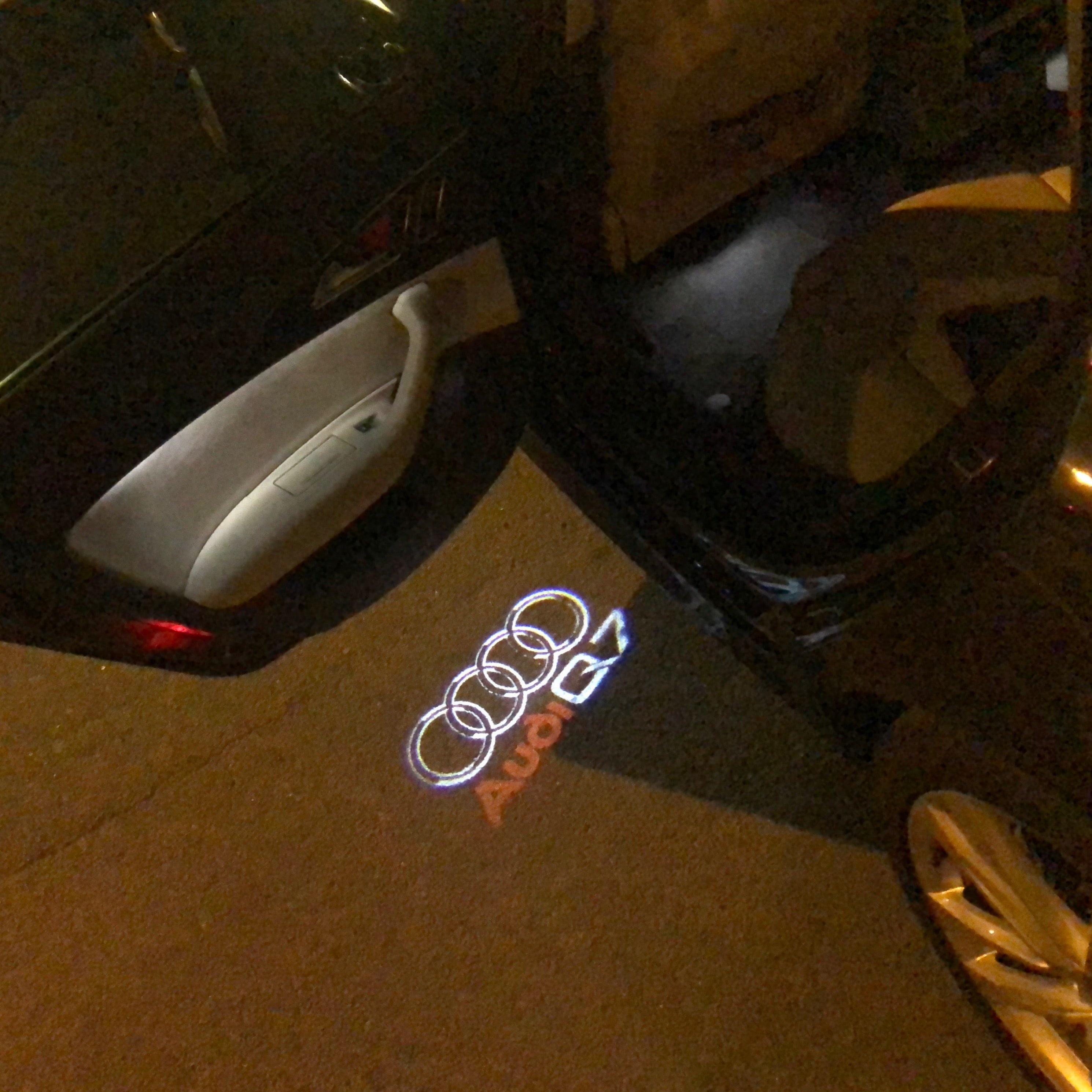 أضواء مشروع شعار AUDI عدد 49 (الكمية 1 = 2 فيلم شعار / 2 أضواء باب）