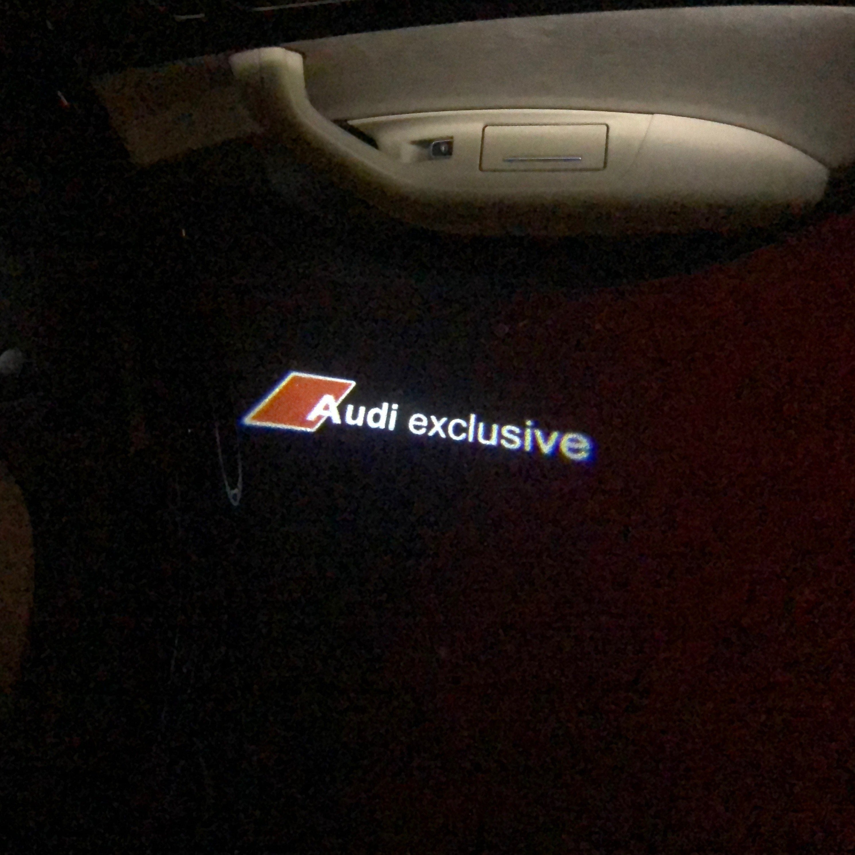 AUDI LOGO PROJECT LIGHTS Nr.70 (quantità 1= 2 Logo Films /2 porta luci）
