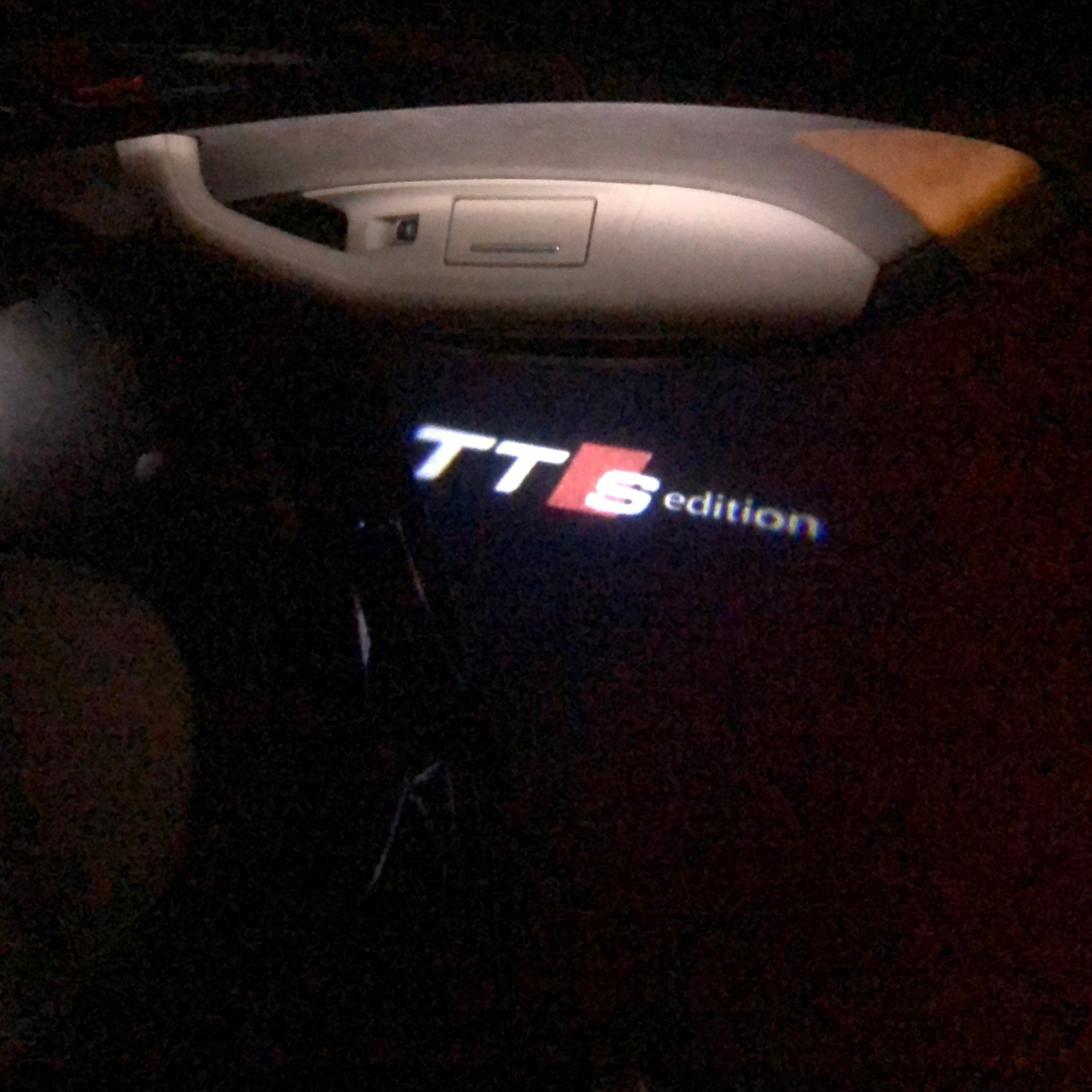 AUDI TTS LOGO PROJECROTR أضواء Nr.21 (الكمية 1 = 2 شعار الأفلام / 2 أضواء الباب)