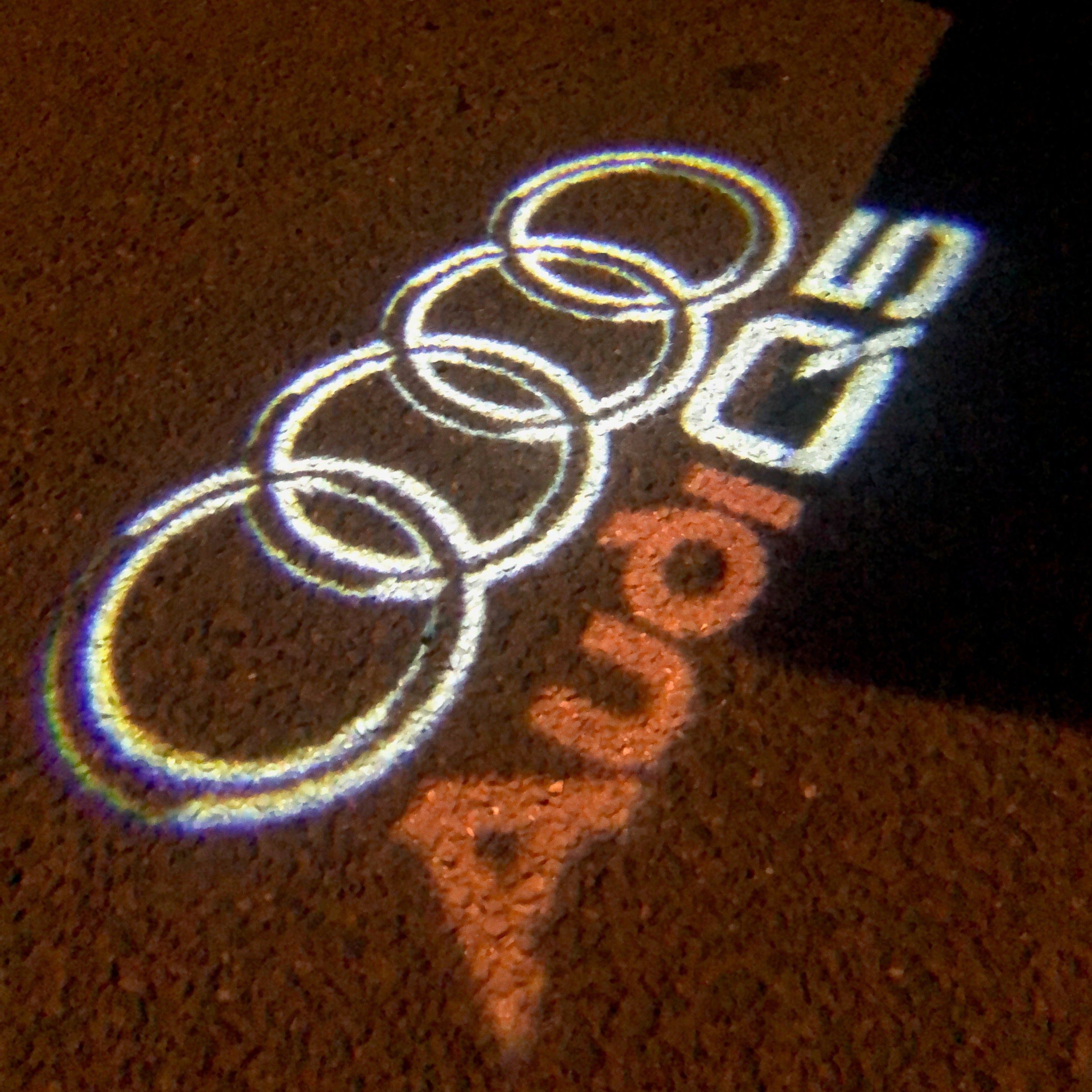 AUDI LOGO مشروع الاضواء Nr.48 (الكمية 1 = 2 من Filo Films /2 Los lights)
