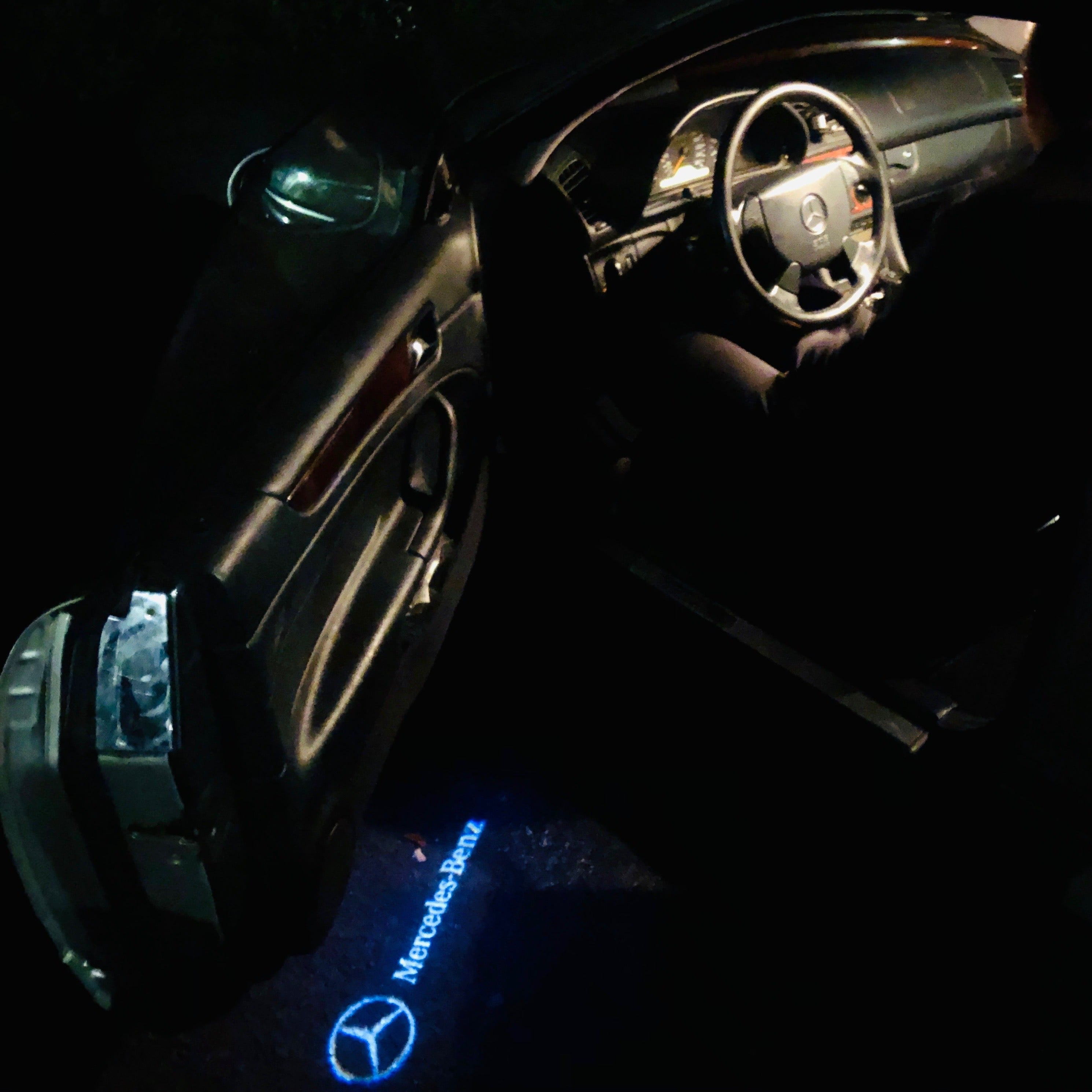LUCI PROIETTORI LOGO MERCEDES BENZ Nr.06 (quantità 1 = 1 set / 2 luci porta)