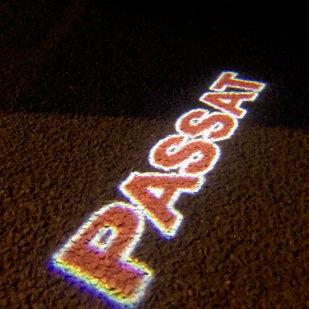 Volkswagen Türleuchten PASSAT Logo N.95 (Menge 1 = 2 Logofolien /2 Türleuchten)