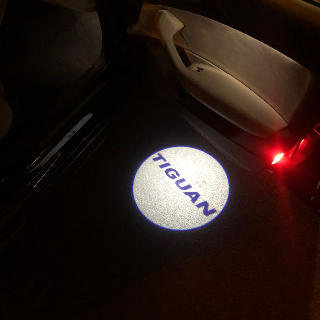 Volkswagen Luces de puerta TIGUAN Logo Nr.40 (cantidad 1 = 2 Película de logotipo / 2 luces de puerta)
