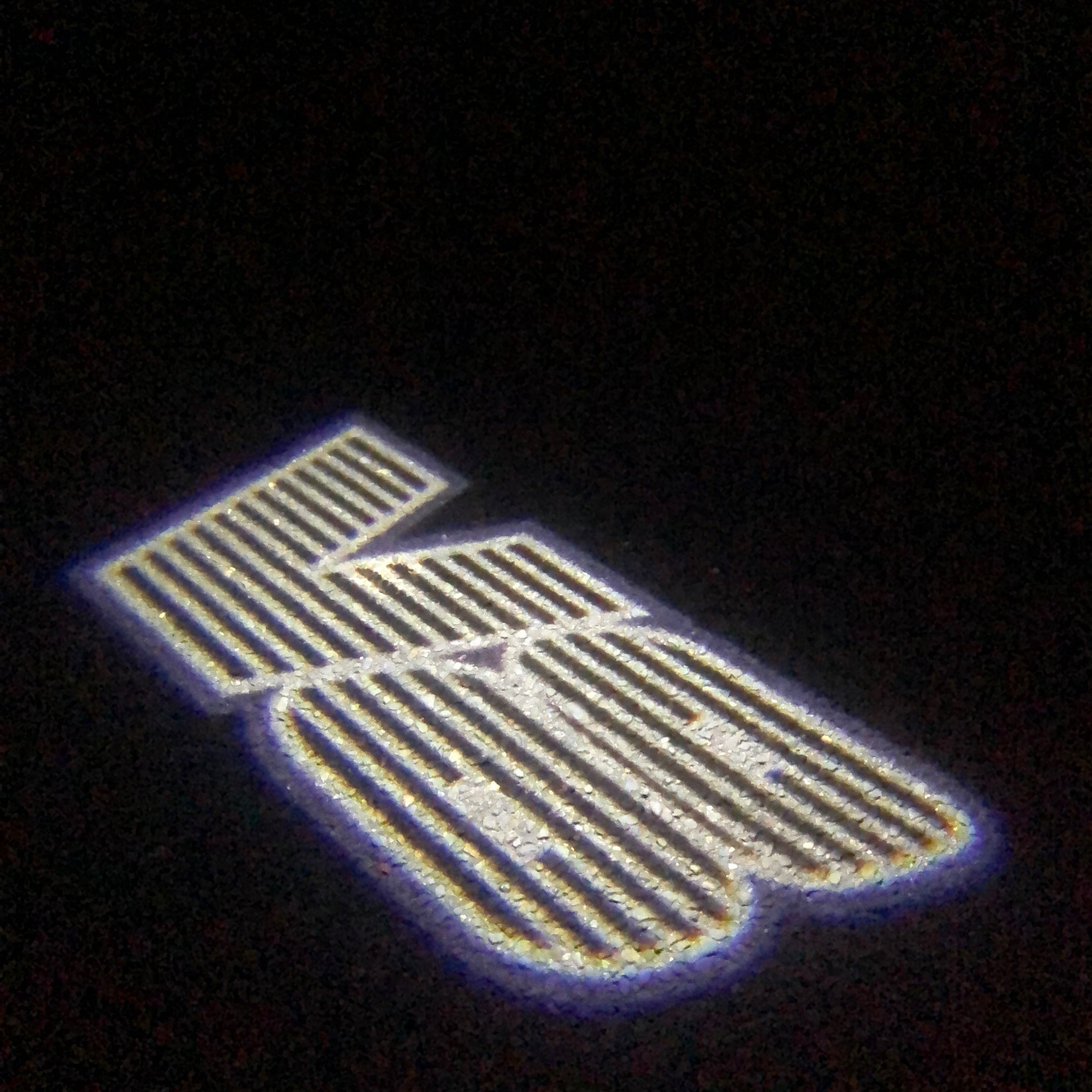 AUDI LOGO PROJECTOT LIGHTS Nr.19 (الكمية 1 = 2 Logo Films /2 أضواء الباب)