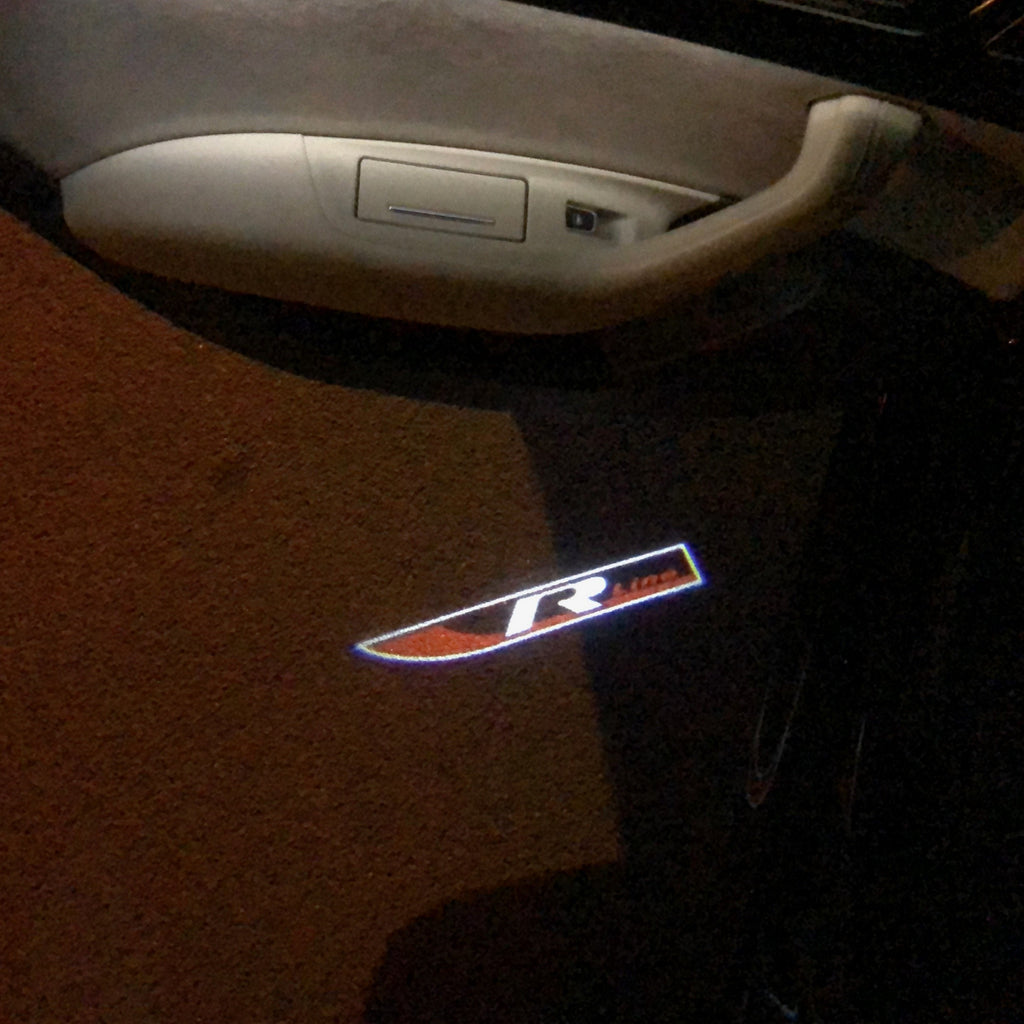 Volkswagen Türleuchten R LINE Logo Nr. 79 (Anzahl 1 = 2 Logo-Folien / 2 Türleuchten）