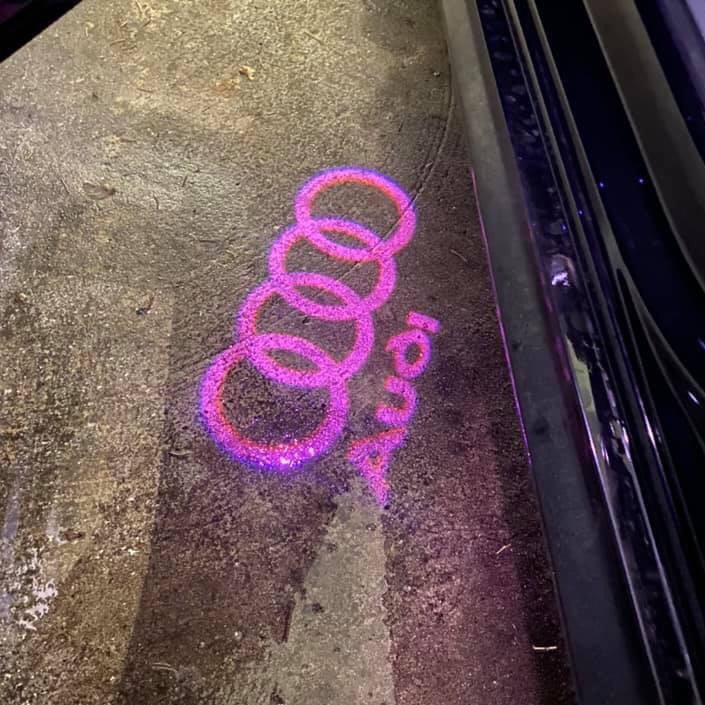 AUDI LOGO PROJECTOT LIGHTS Nr.06 (Menge 1 = 2 Logofolien /2 Türleuchten)